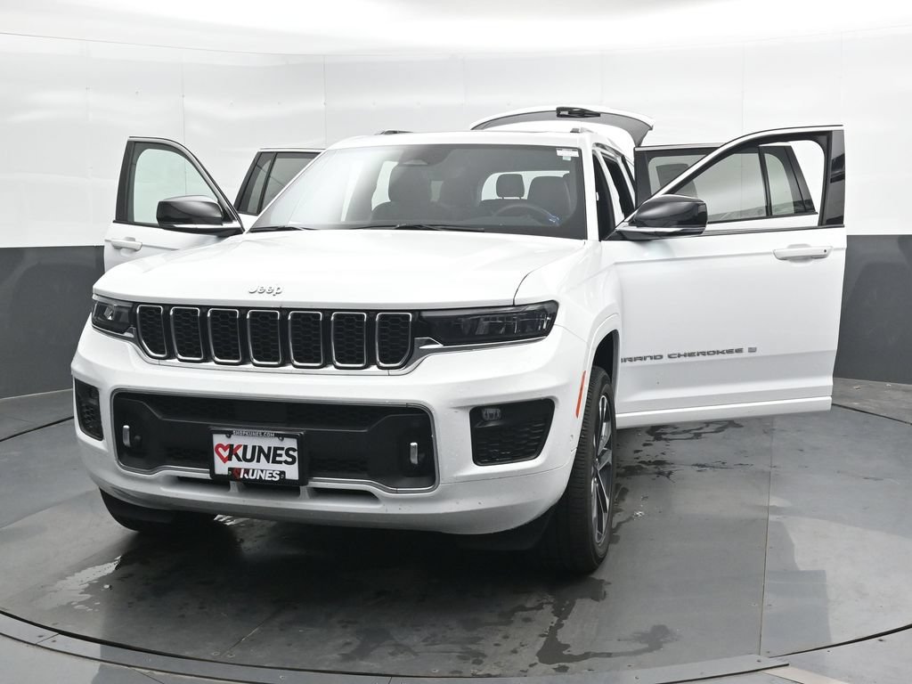 Used 2024 Jeep Grand Cherokee L Overland w/ Trailer Tow Package AWD/4WD image 51