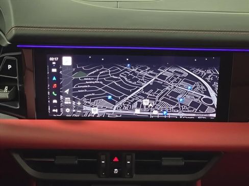 Certified 2025 Porsche Macan 4S Electric AWD/4WD image 20