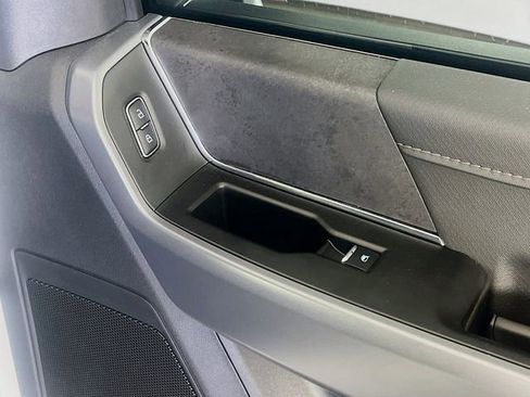 Used 2025 Ford F150 XLT w/ Equipment Group 302A MID image 32