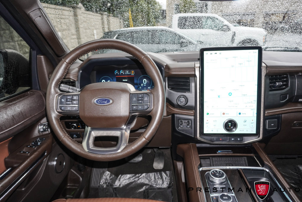 Used 2023 Ford Expedition King Ranch AWD/4WD image 2