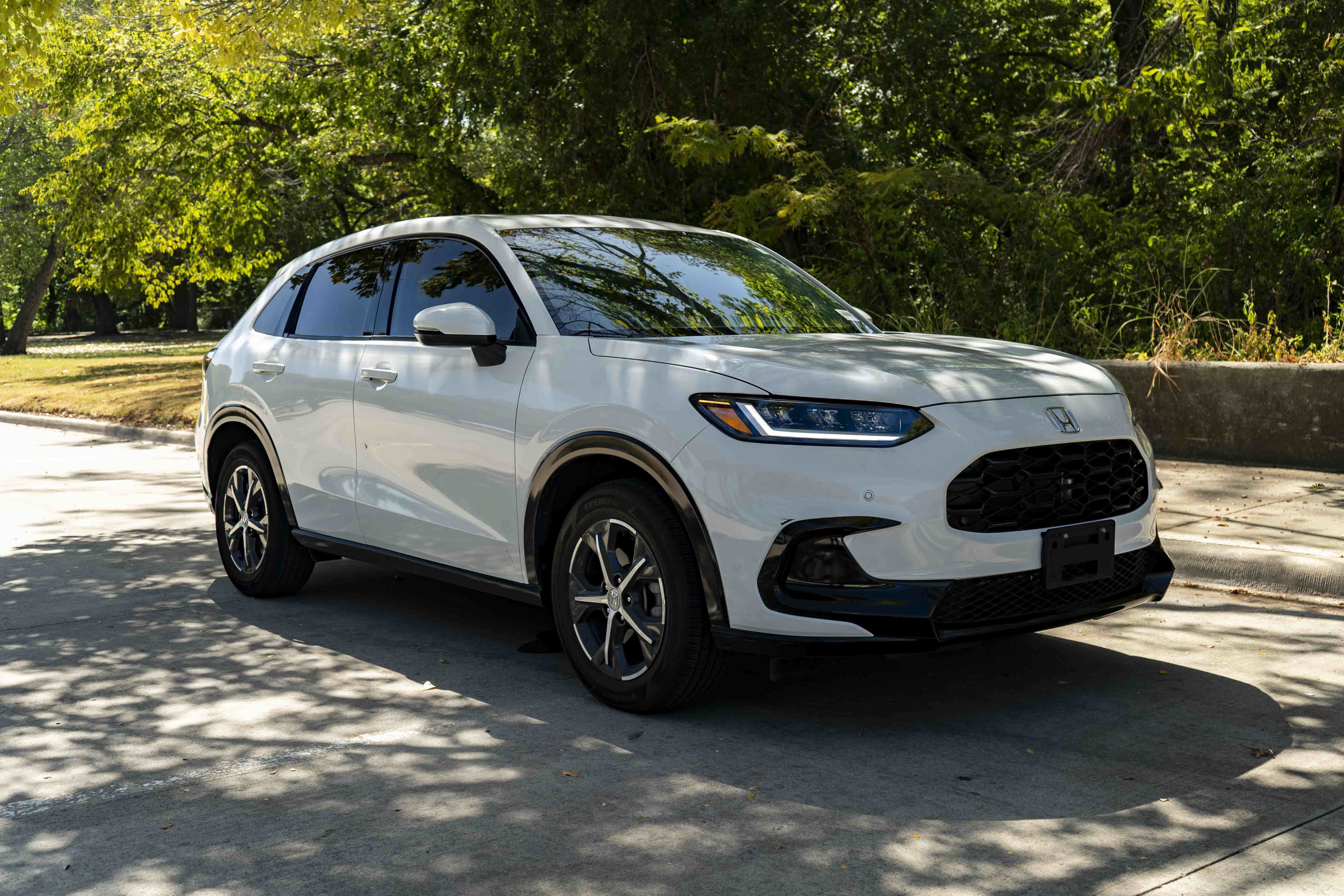 Certified 2024 Honda HR-V EX-L image 2