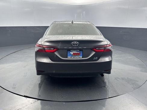 Used 2021 Toyota Camry LE w/ Cold Weather Package image 4