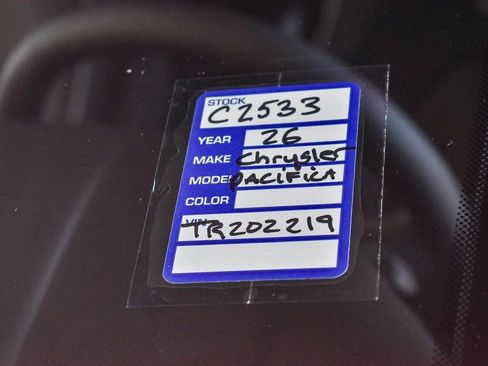 New 2026 Chrysler Pacifica Limited w/ S Appearance Package FWD image 23