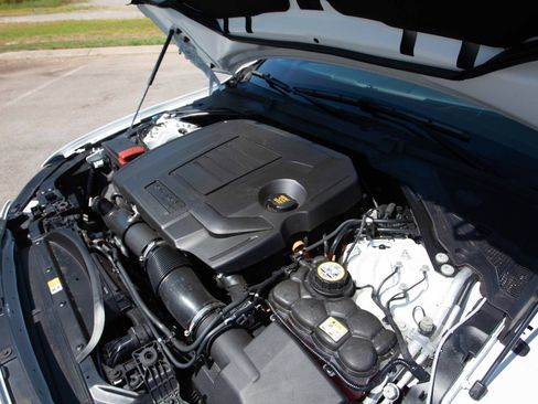 Used 2024 Jaguar XF R-Dynamic SE AWD/4WD image 39