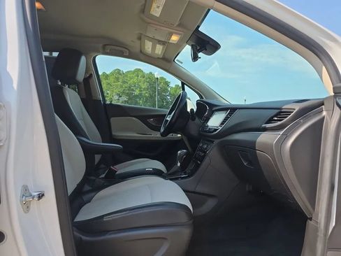 Used 2018 Buick Encore Preferred FWD image 39