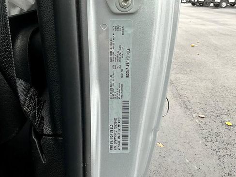 New 2026 RAM 5500 4x4 Regular Cab image 32