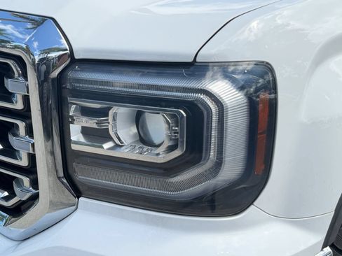 Used 2018 GMC Sierra 1500 SLT w/ Enhanced Driver Alert Package RWD image 28