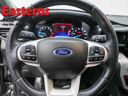 Used 2023 Ford Explorer XLT w/ Equipment Group 202A image 10
