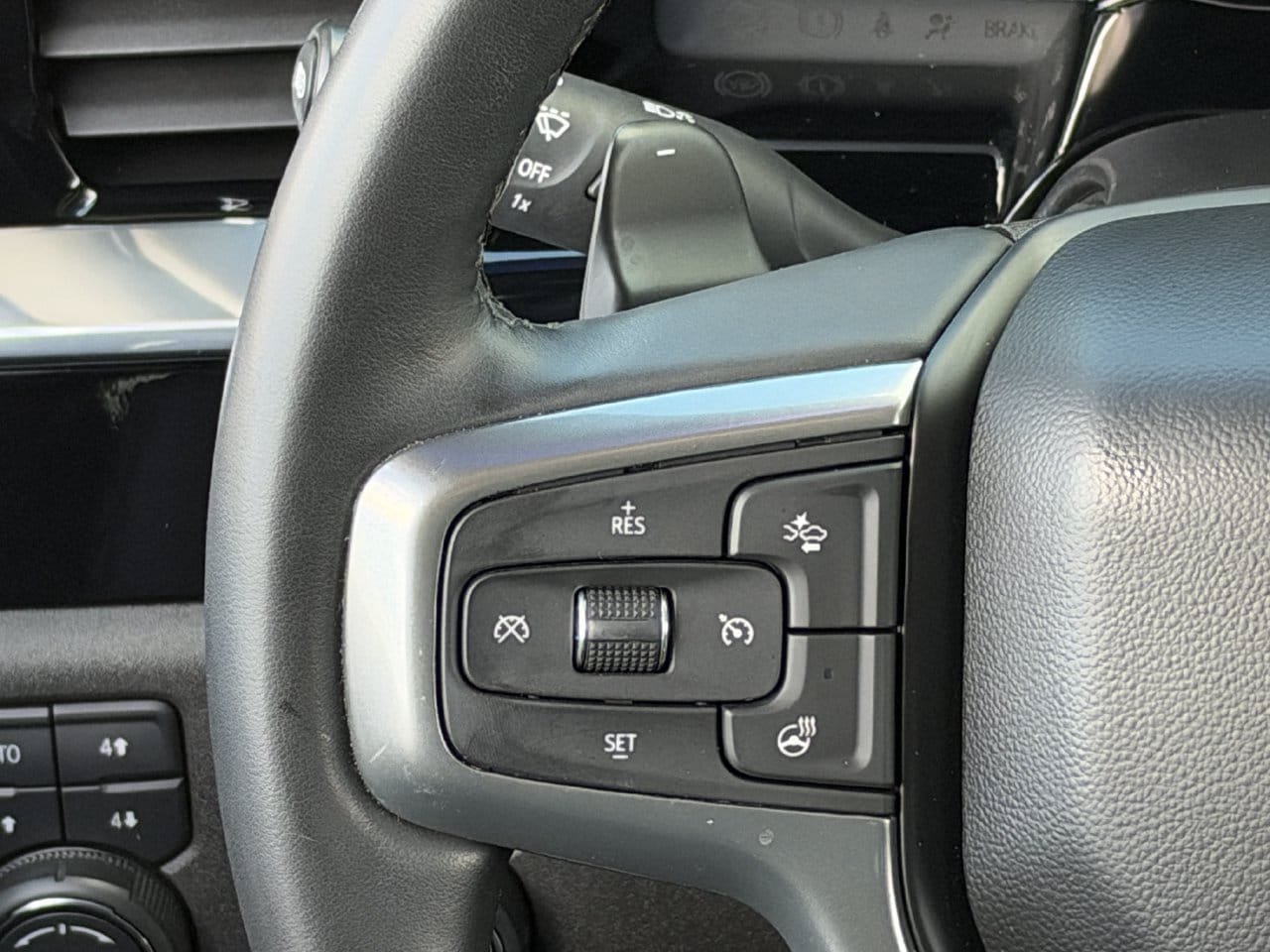 Used 2023 Chevrolet Silverado 1500 RST AWD/4WD image 15