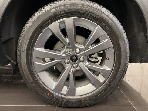 New 2026 Ford Explorer Active w/ Active Comfort Package AWD/4WD image 7
