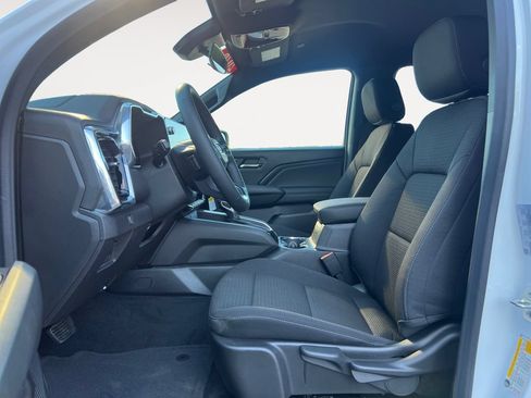 New 2026 GMC Canyon Elevation RWD image 9