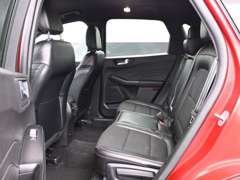 Used 2025 Ford Escape ST-Line AWD/4WD image 18