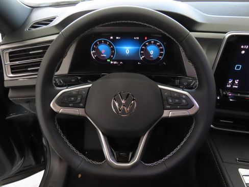 New 2026 Volkswagen Atlas Cross Sport SE image 16