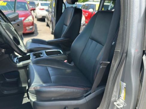 Used 2018 Dodge Grand Caravan GT FWD image 22