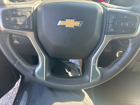 Used 2021 Chevrolet Silverado 1500 LT image 24
