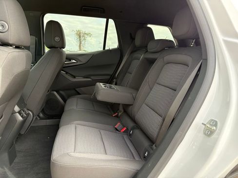 Used 2025 Chevrolet Equinox LT w/ Safety and Technology Package AWD/4WD image 14