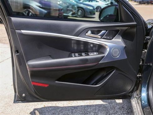 Used 2025 Genesis G70 2.5T w/ Sport Prestige Package image 27