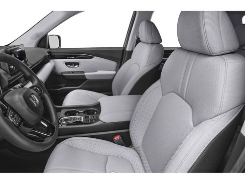 Used 2023 Honda Pilot LX image 6