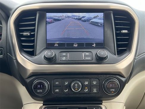 Used 2022 GMC Acadia Denali w/ Trailering Package image 12