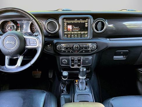Certified 2022 Jeep Wrangler Unlimited Sahara AWD/4WD image 12