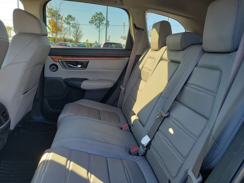 Used 2018 Honda CR-V Touring image 15