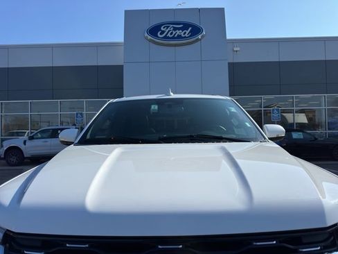 Used 2024 Ford Expedition Limited image 27