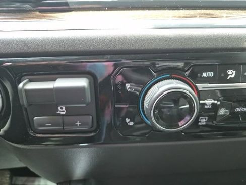 Used 2024 Chevrolet Silverado 1500 LT Trail Boss w/ Protection Package image 26