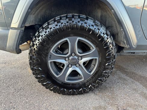Used 2019 Jeep Wrangler Sport AWD/4WD image 30
