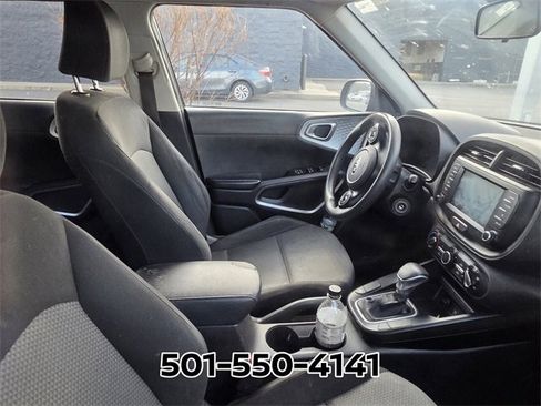 Used 2020 Kia Soul LX image 9