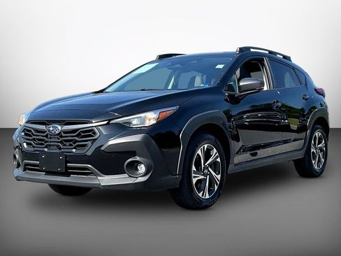 Used 2024 Subaru Crosstrek 2.0i Premium AWD/4WD image 3