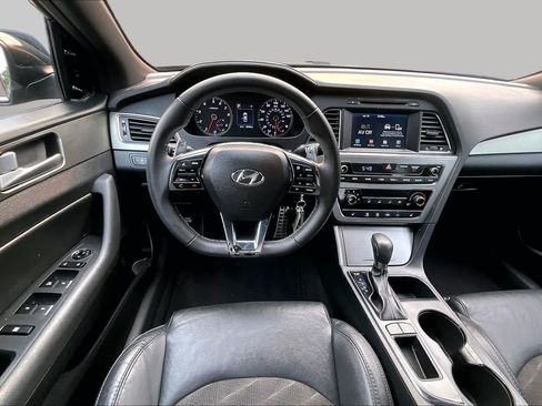 Used 2017 Hyundai Sonata Sport 2.0T FWD image 6