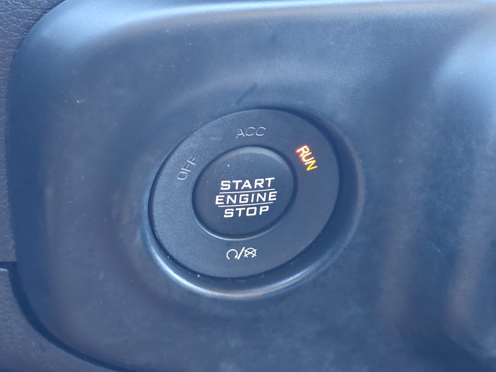 Used 2018 Jeep Wrangler Unlimited Sahara w/ LED Lighting Group AWD/4WD image 22
