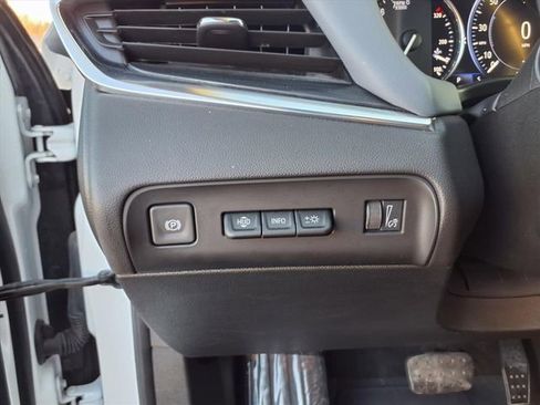 Used 2024 Buick Enclave Premium image 77