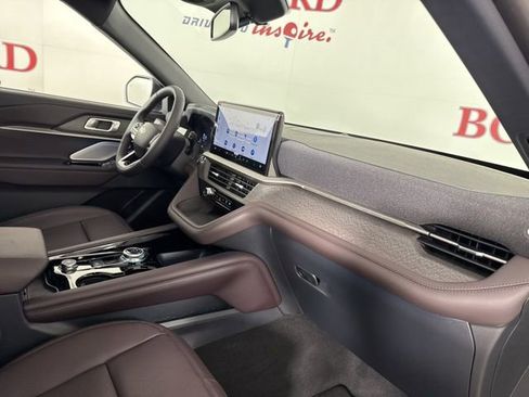 New 2026 Ford Explorer Platinum image 21