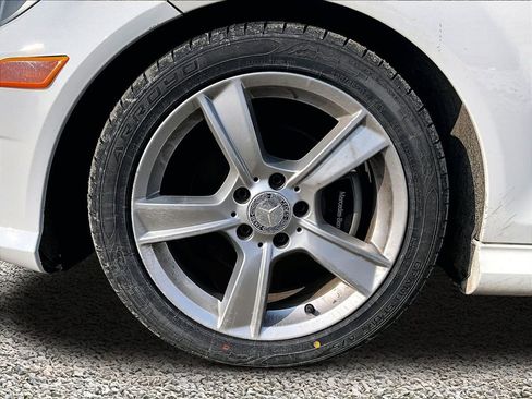 Used 2015 Mercedes-Benz C 250 Coupe image 8