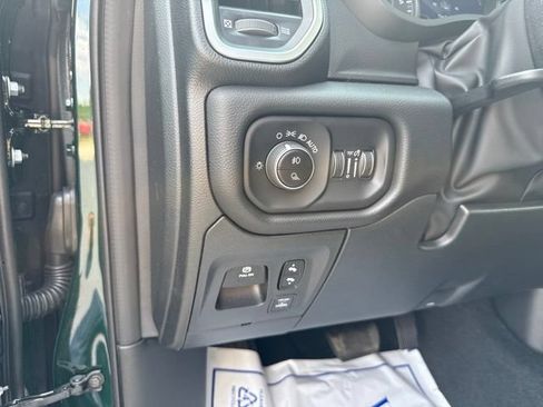 New 2026 RAM 1500 Big Horn AWD/4WD image 16