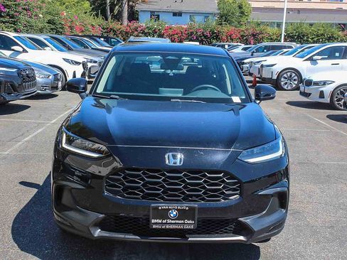 Used 2024 Honda HR-V LX image 2