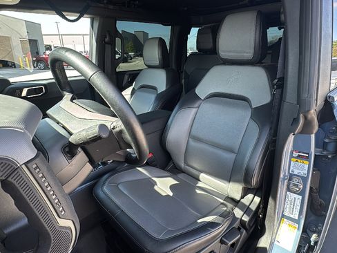 Used 2024 Ford Bronco Everglades image 14