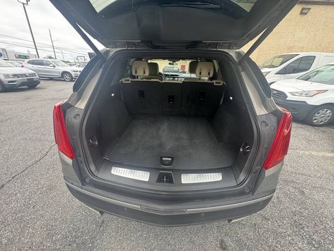 Used 2018 Cadillac XT5 FWD image 34