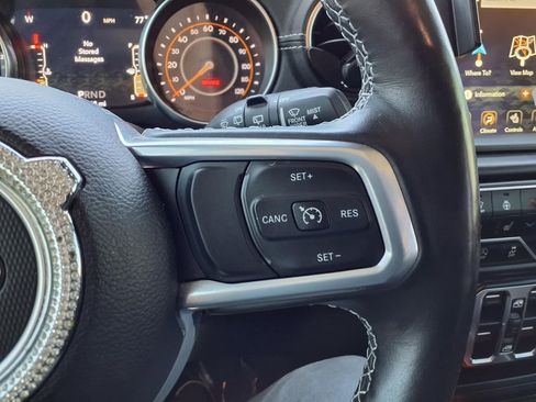 Certified 2022 Jeep Wrangler Unlimited Sahara w/ Cold Weather Group AWD/4WD image 15