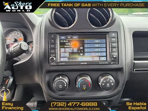 Used 2015 Jeep Patriot Latitude AWD/4WD image 10