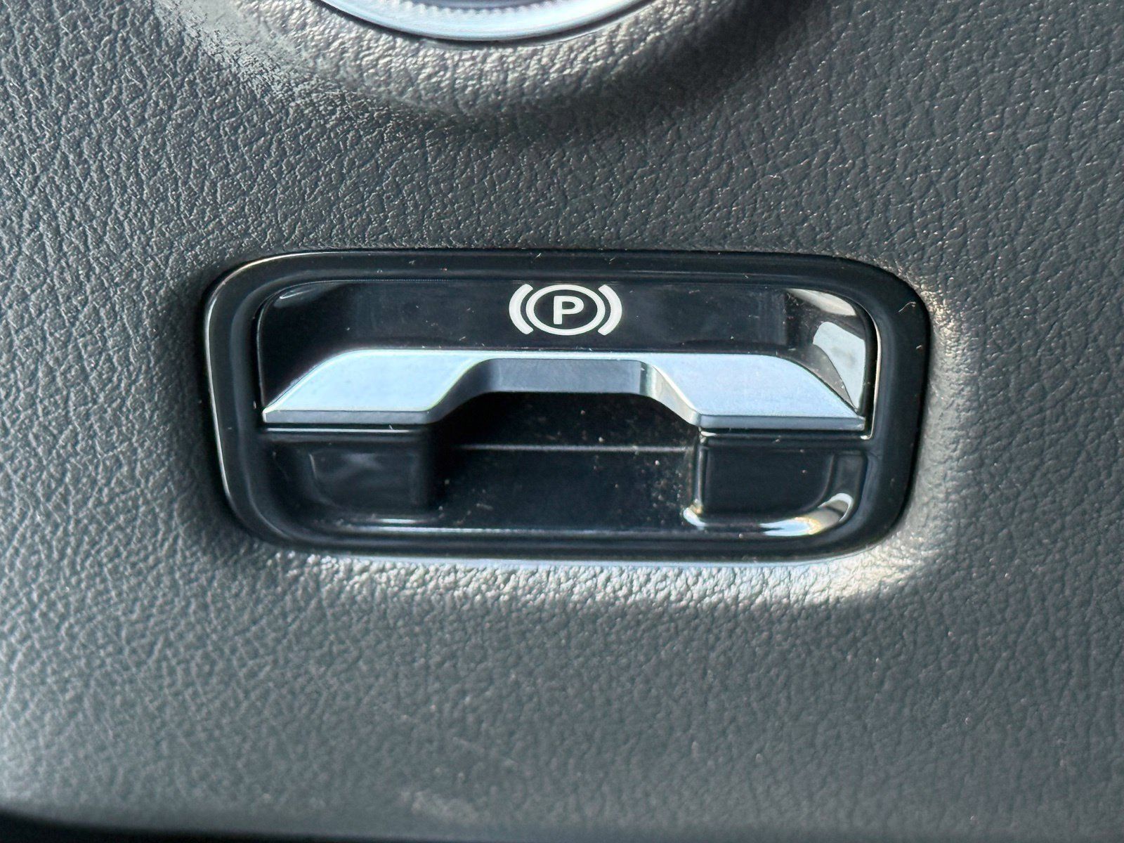 Used 2022 Mercedes-Benz C 300 Sedan image 30
