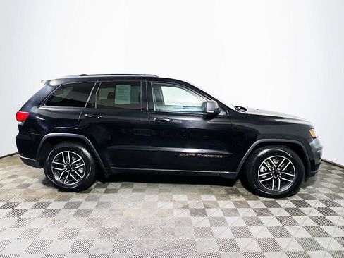 Used 2021 Jeep Grand Cherokee Trailhawk AWD/4WD image 8