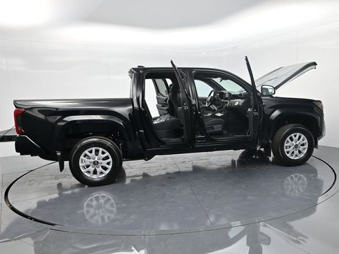 Used 2025 Toyota Tacoma SR5 AWD/4WD image 50