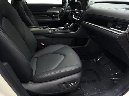 Used 2024 Toyota Grand Highlander FWD image 48