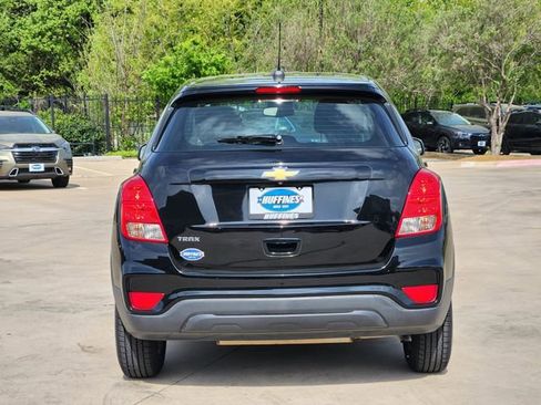 Used 2020 Chevrolet Trax LS image 6