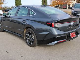 Used 2024 Hyundai Sonata SEL video 4