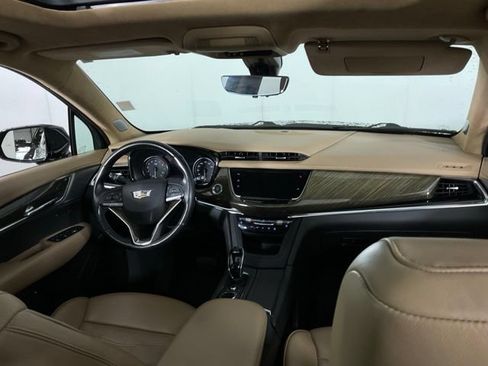 Used 2020 Cadillac XT6 Premium Luxury w/ Platinum Package AWD/4WD image 11