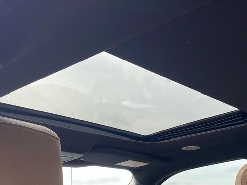 Certified 2023 Ford F150 Lariat w/ Equipment Group 502A High image 27