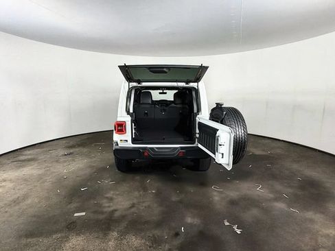 Used 2021 Jeep Wrangler Unlimited Sahara w/ Uconnect 4C Nav & Sound Group AWD/4WD image 26